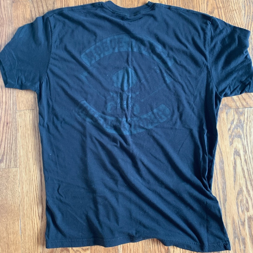 Rogue matte black shirt. Size XL